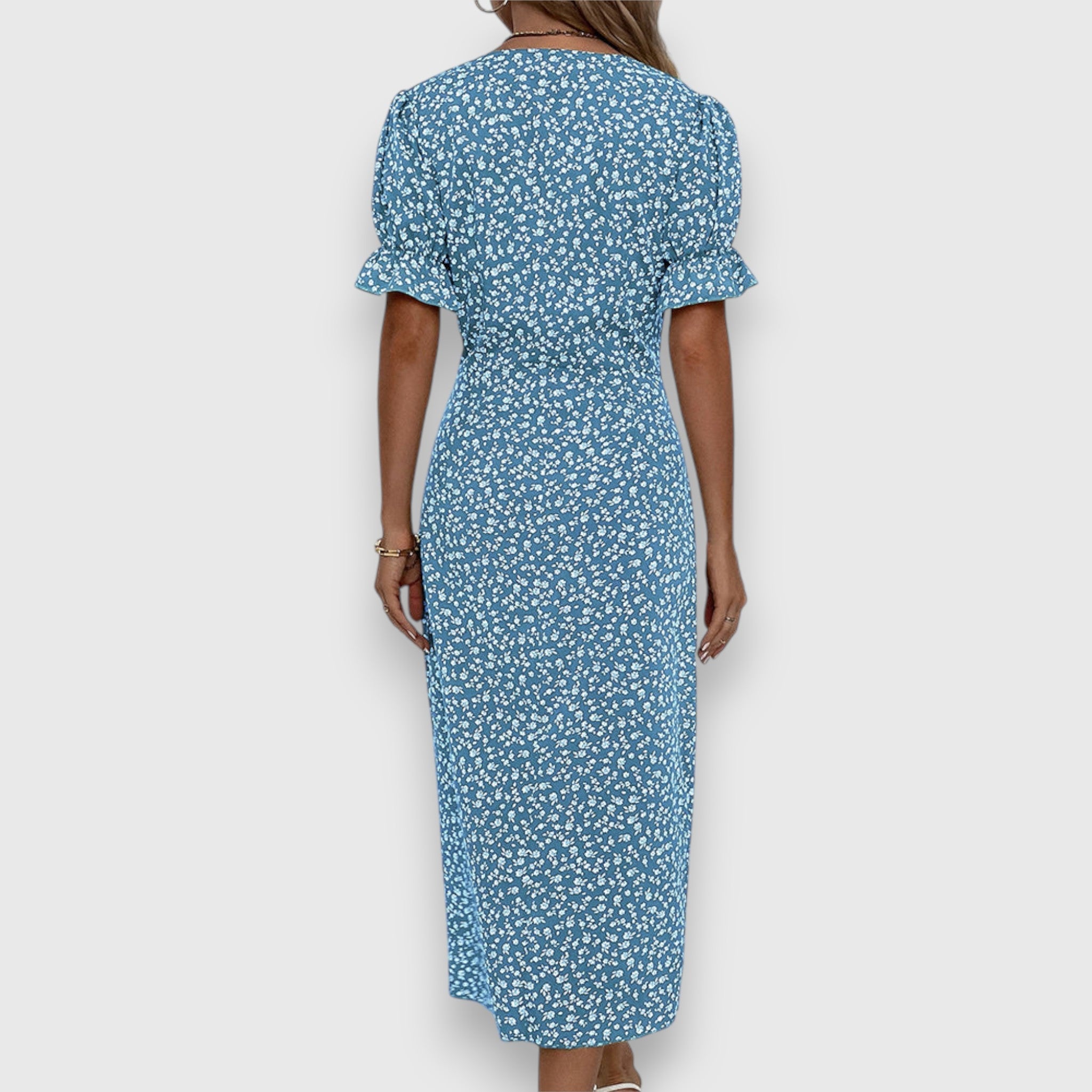 Tessina – Graceful Floral Gown