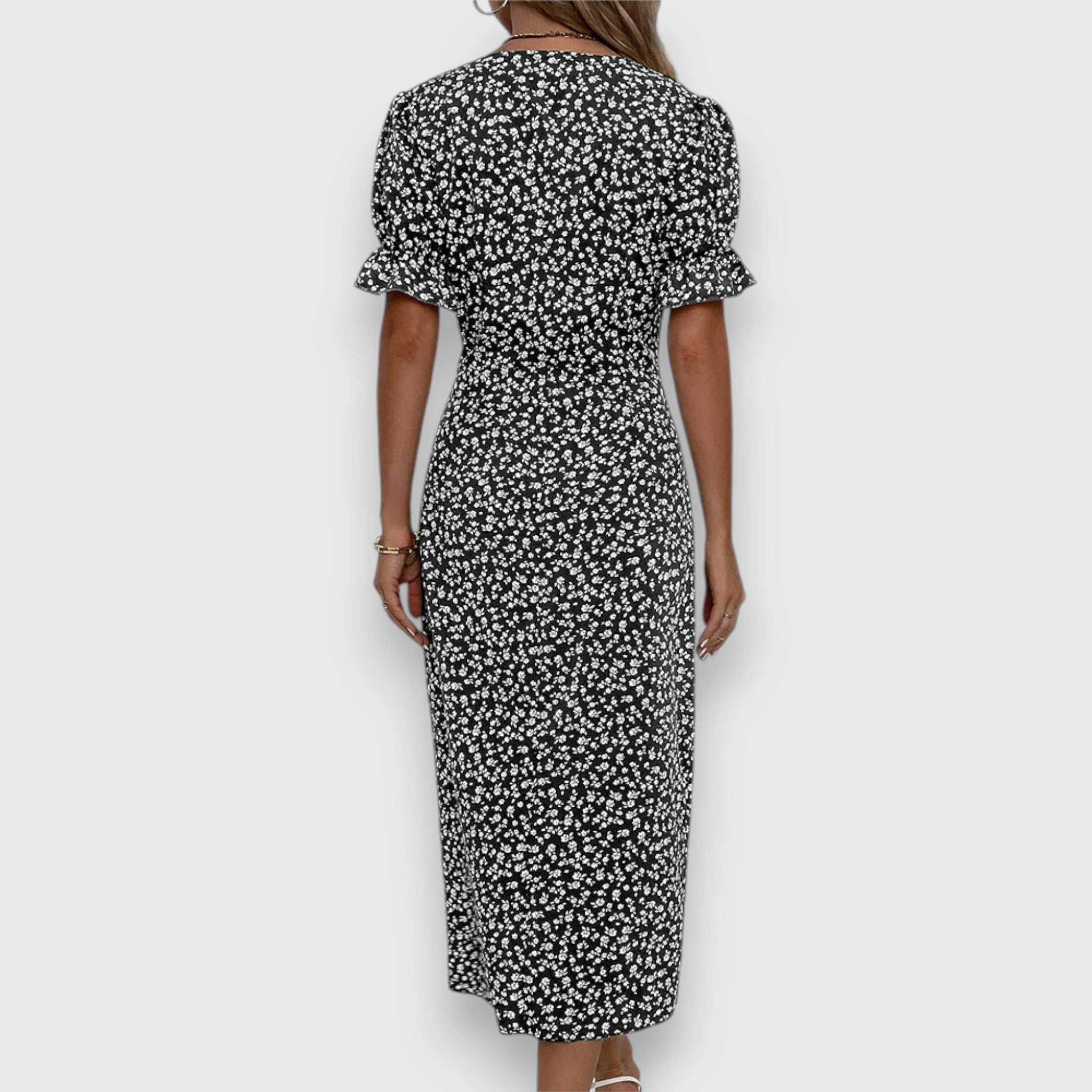 Tessina – Graceful Floral Gown