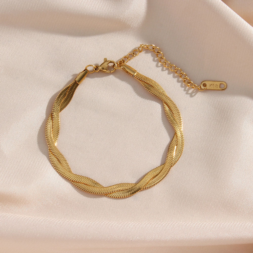 Madiorelle | 18K Gold Twisted Arm Band