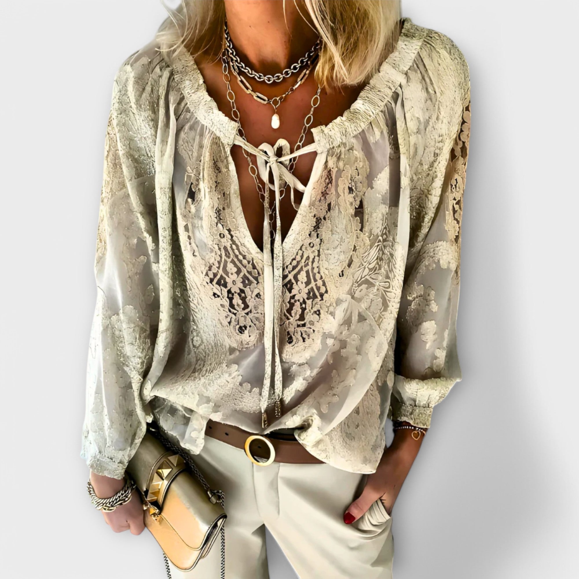 Brunetta | Elegant Blouse