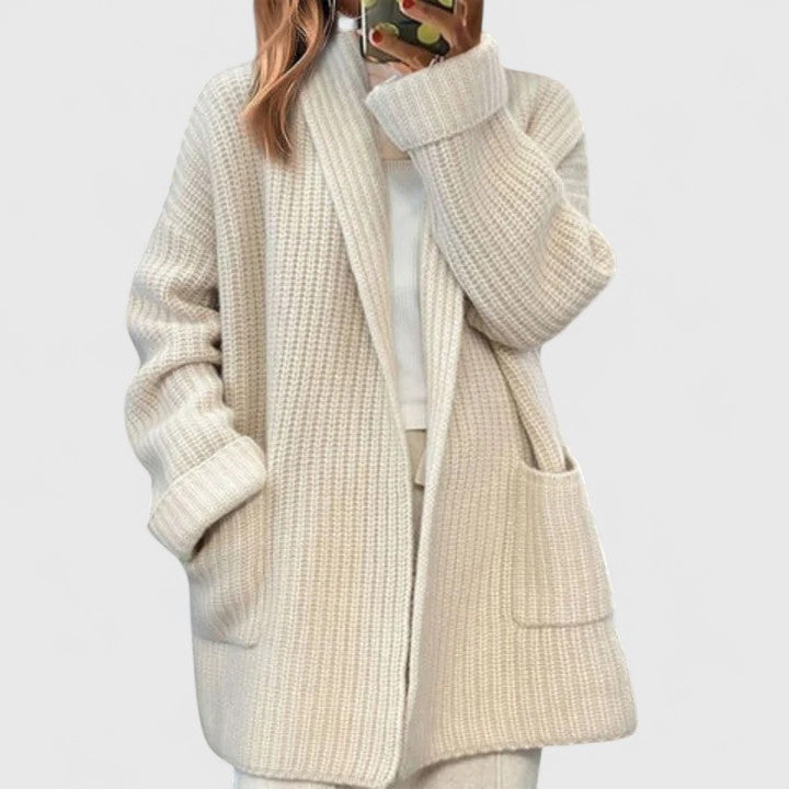 Jan | Cozy Cardigan for Ultimate Comfort