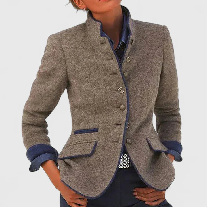 Amelyzahh | Chic and Stylish Cardigan