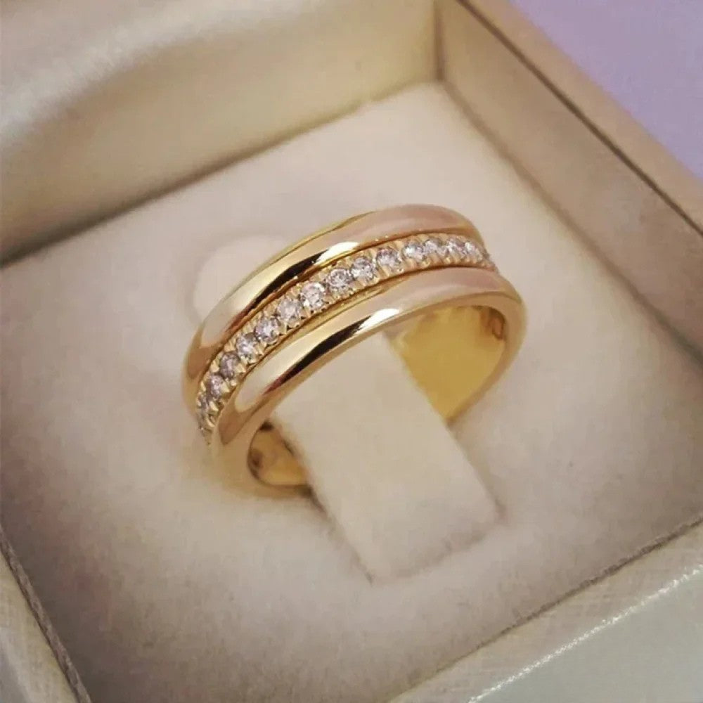 Chic Double Band Ring with Zirconia Inlay