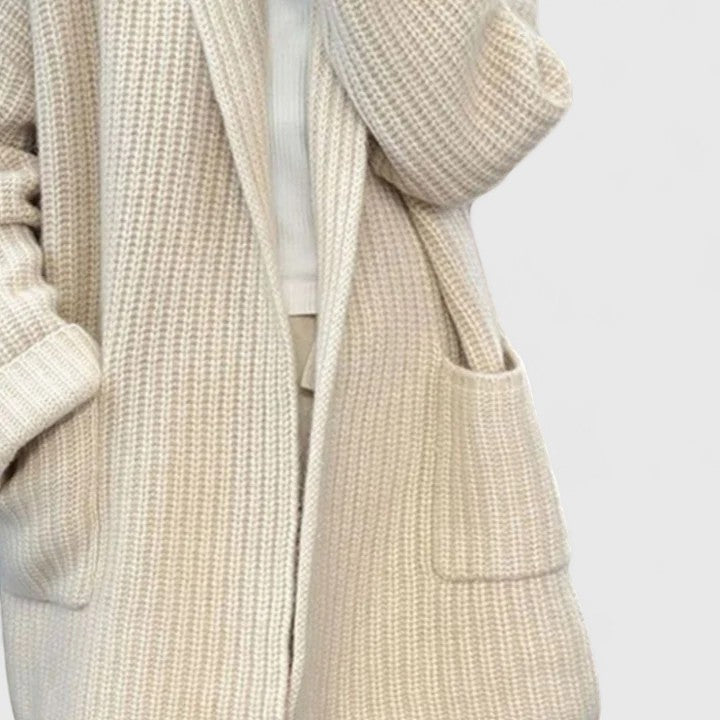 Jan | Cozy Cardigan for Ultimate Comfort