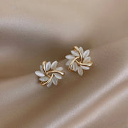 Stunning Gold Earrings Featuring Delicate Opal Flower Designs