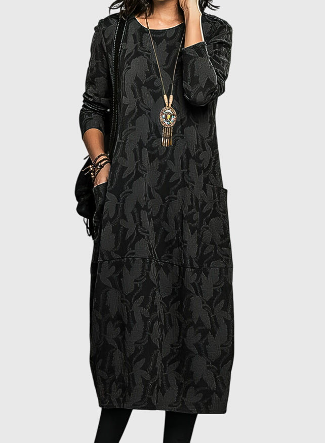 Victoria | Relaxed Round-Neck Dress