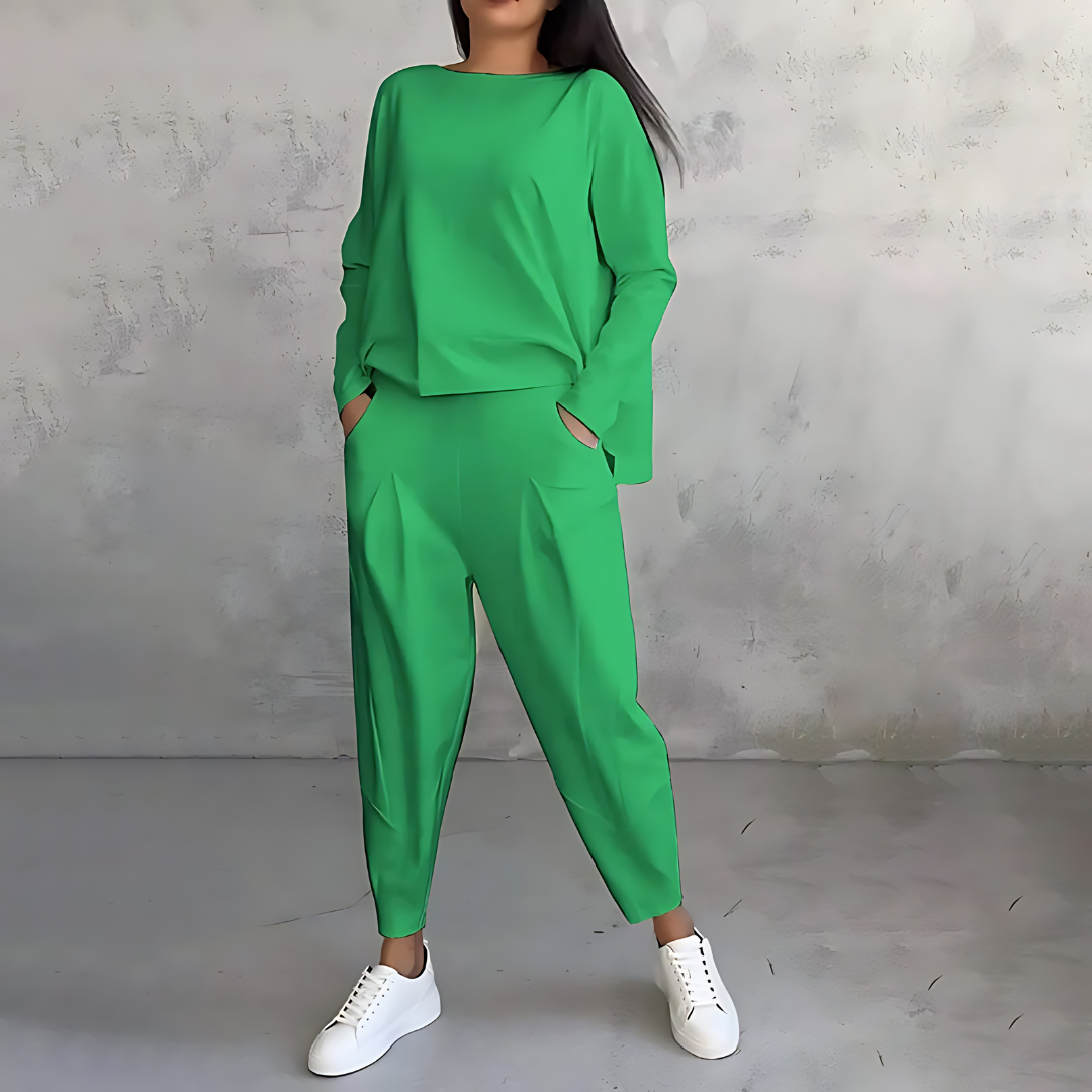 Avenn | Cozy Two-Piece Ensemble