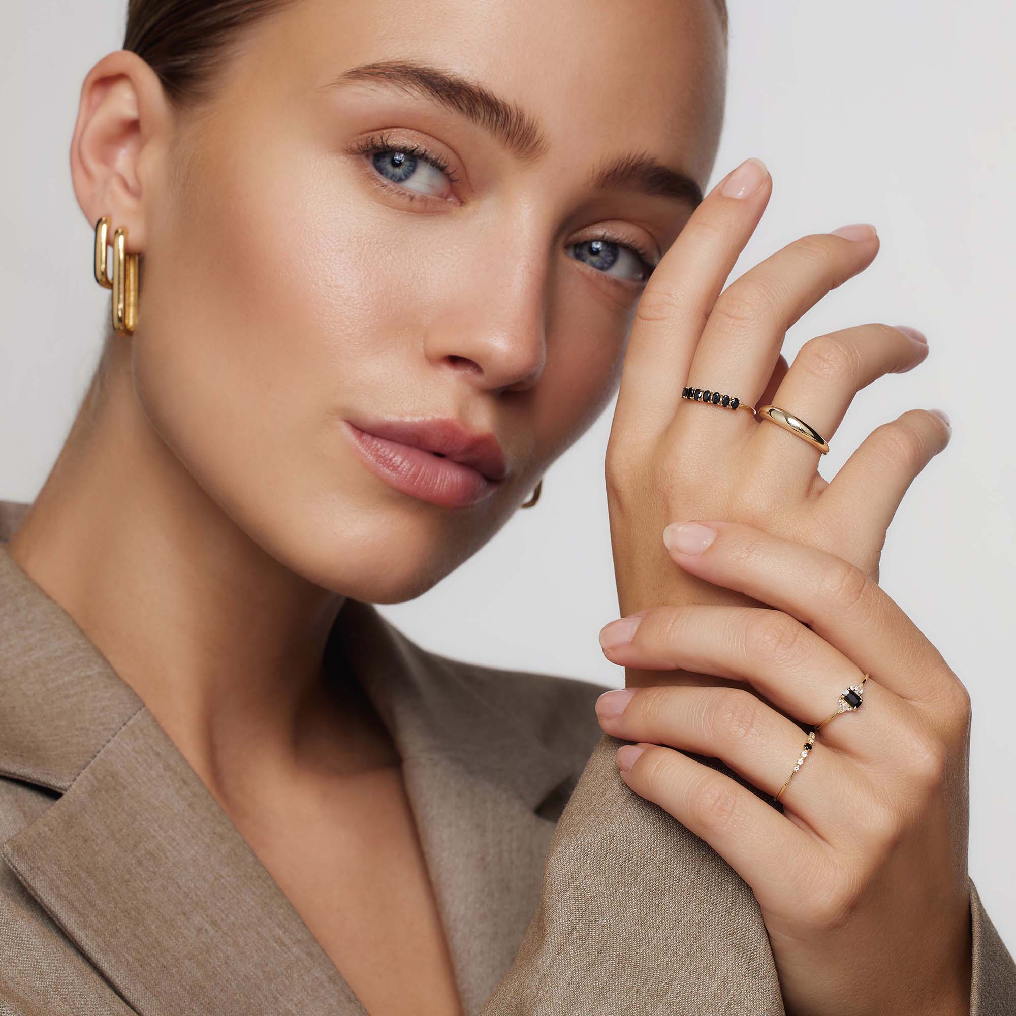 Velerianne | 14k Gold Solid Ring