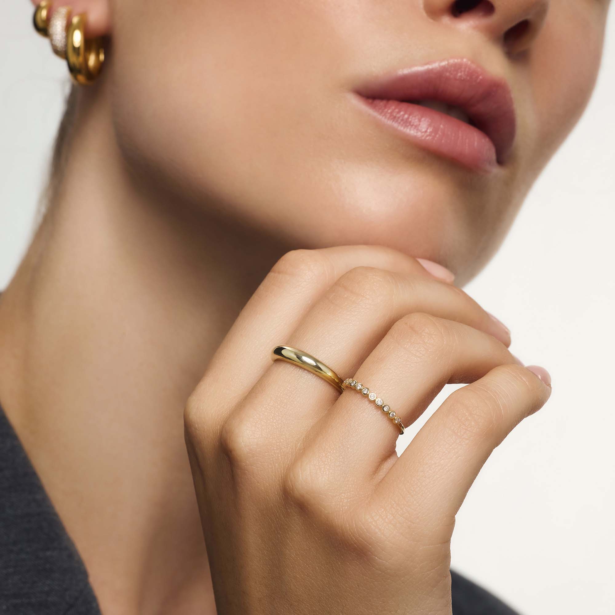 Isavianne | 18K Gold Diamond Ring