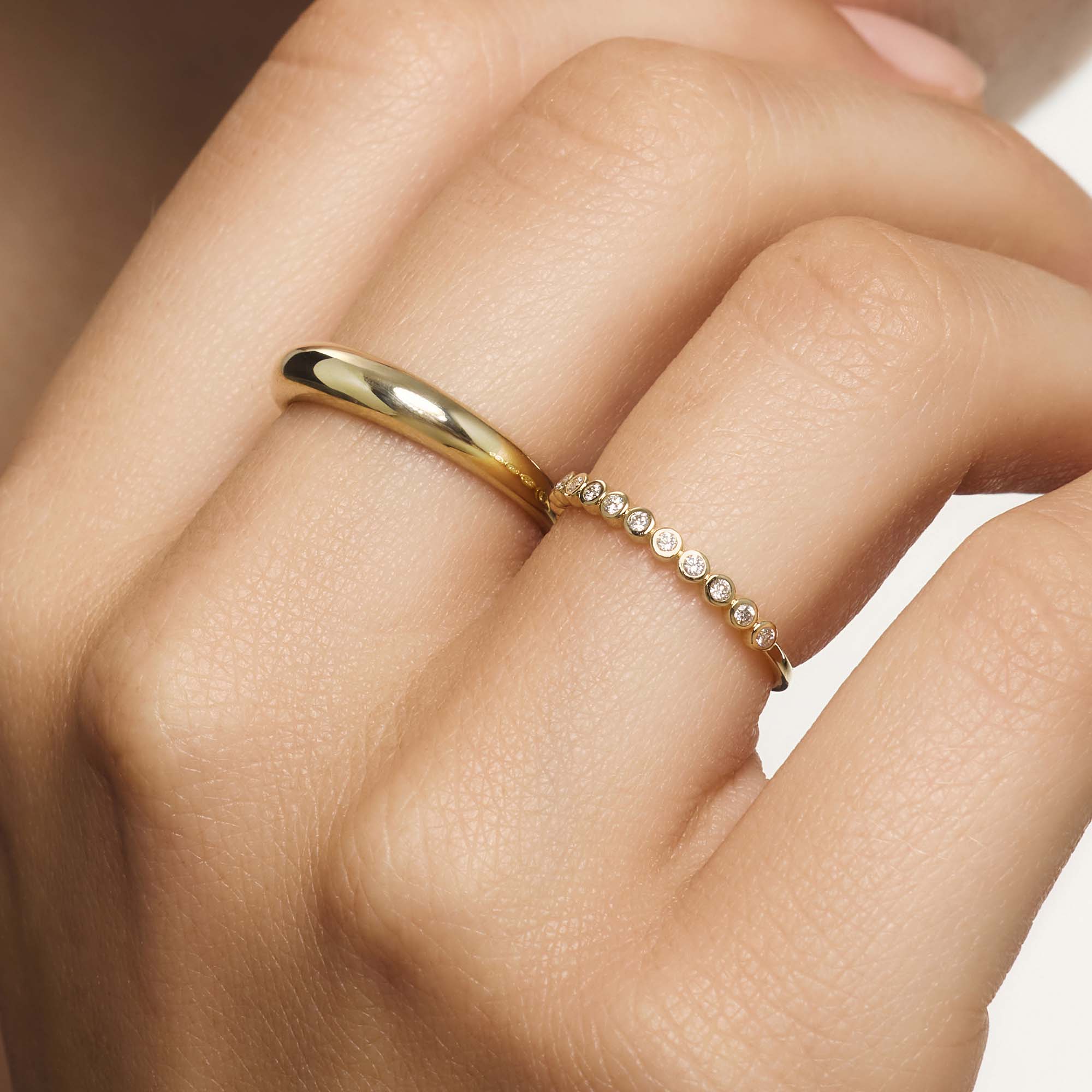 Isavianne | 18K Gold Diamond Ring