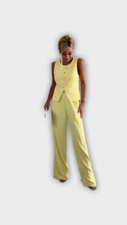 Hailiegh | Elegant Ensemble