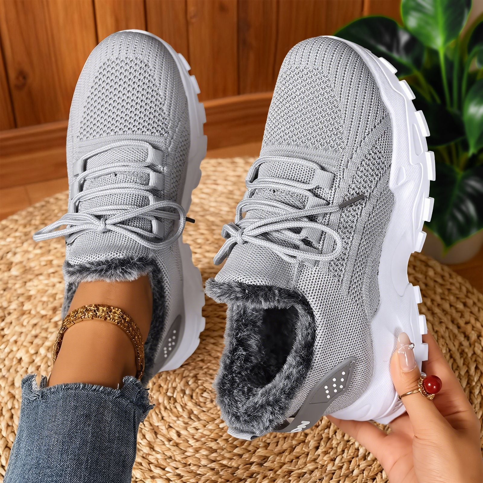 Luvia™ | Comfort-Focused Orthopedic Sneakers