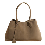 Kyadeeih | Chic Tote Bag