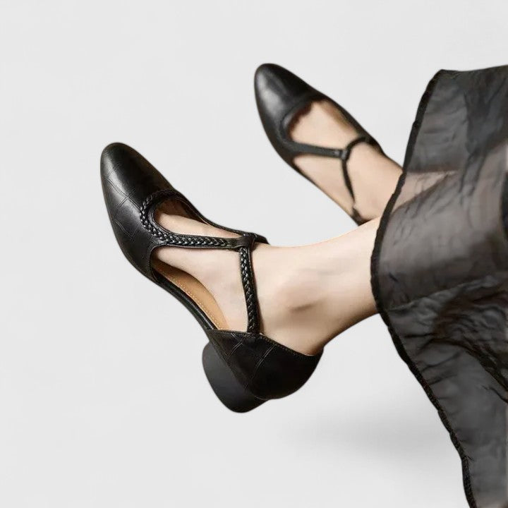 Delphine | Chic Flat Sandals