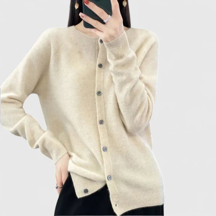 Lyxandria | Cozy Cardigan for Ultimate Comfort