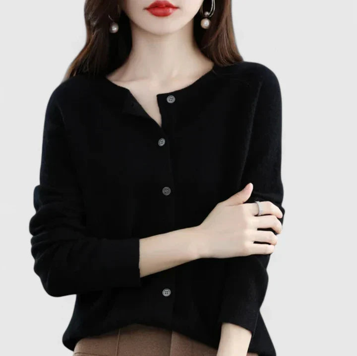 Lyxandria | Cozy Cardigan for Ultimate Comfort