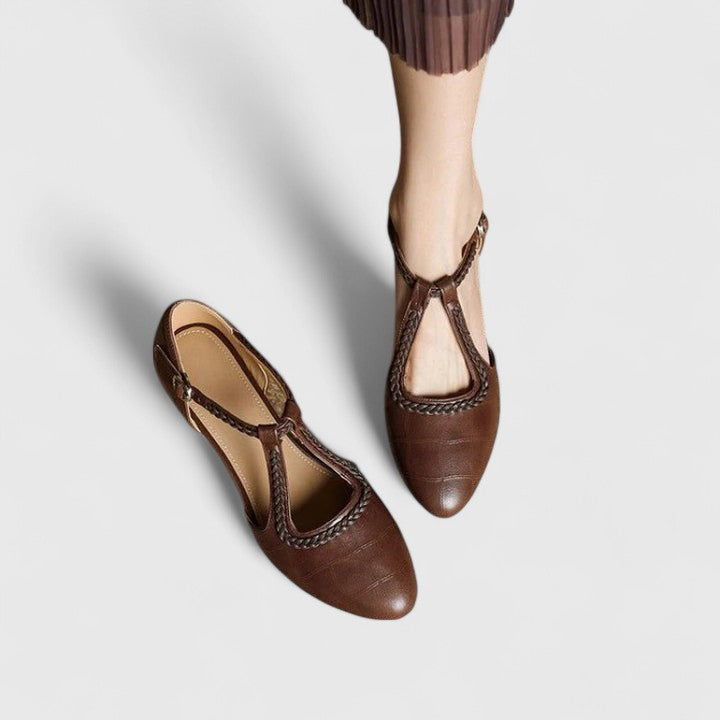 Delphine | Chic Flat Sandals