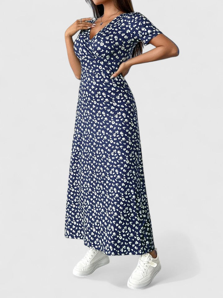 Yulivette | Elegant Maxi Dress