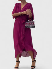 Nada | Chic V-Neck Dress