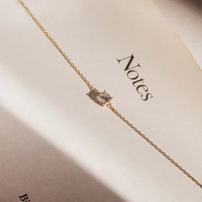 Dalynette | 14k Gold Bracelet Adorned with Moissanite Stones