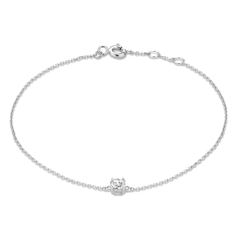 Dalynette | 14k Gold Bracelet Adorned with Moissanite Stones