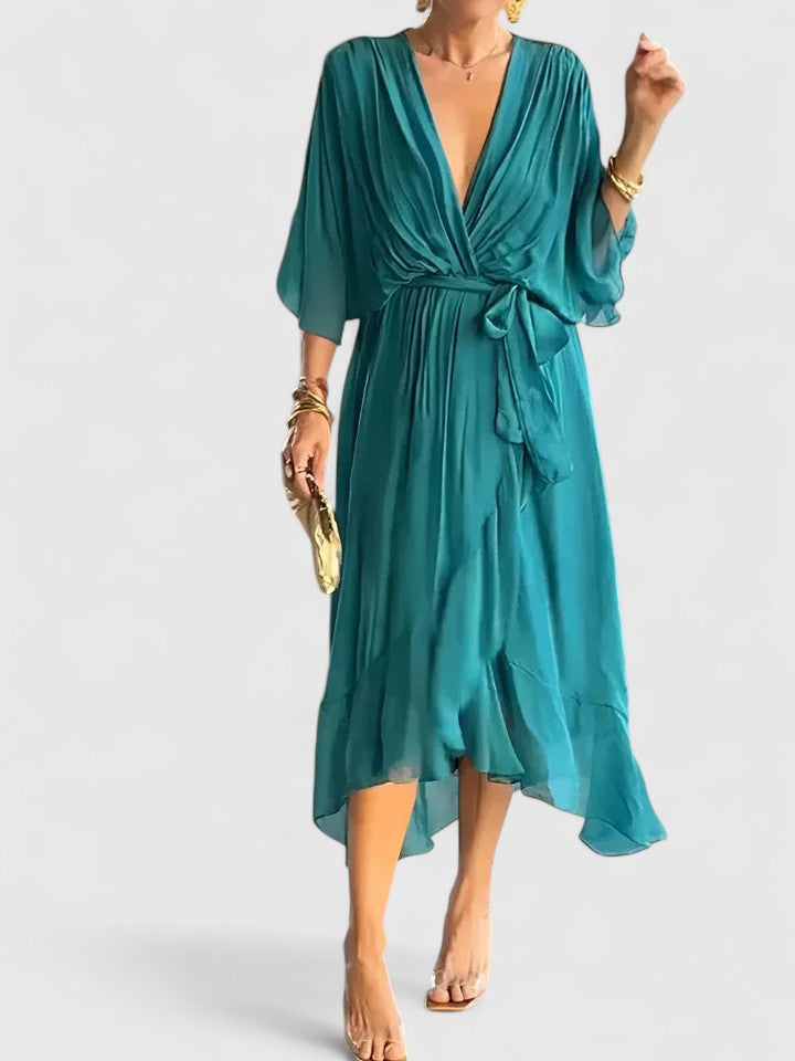 Nada | Chic V-Neck Dress